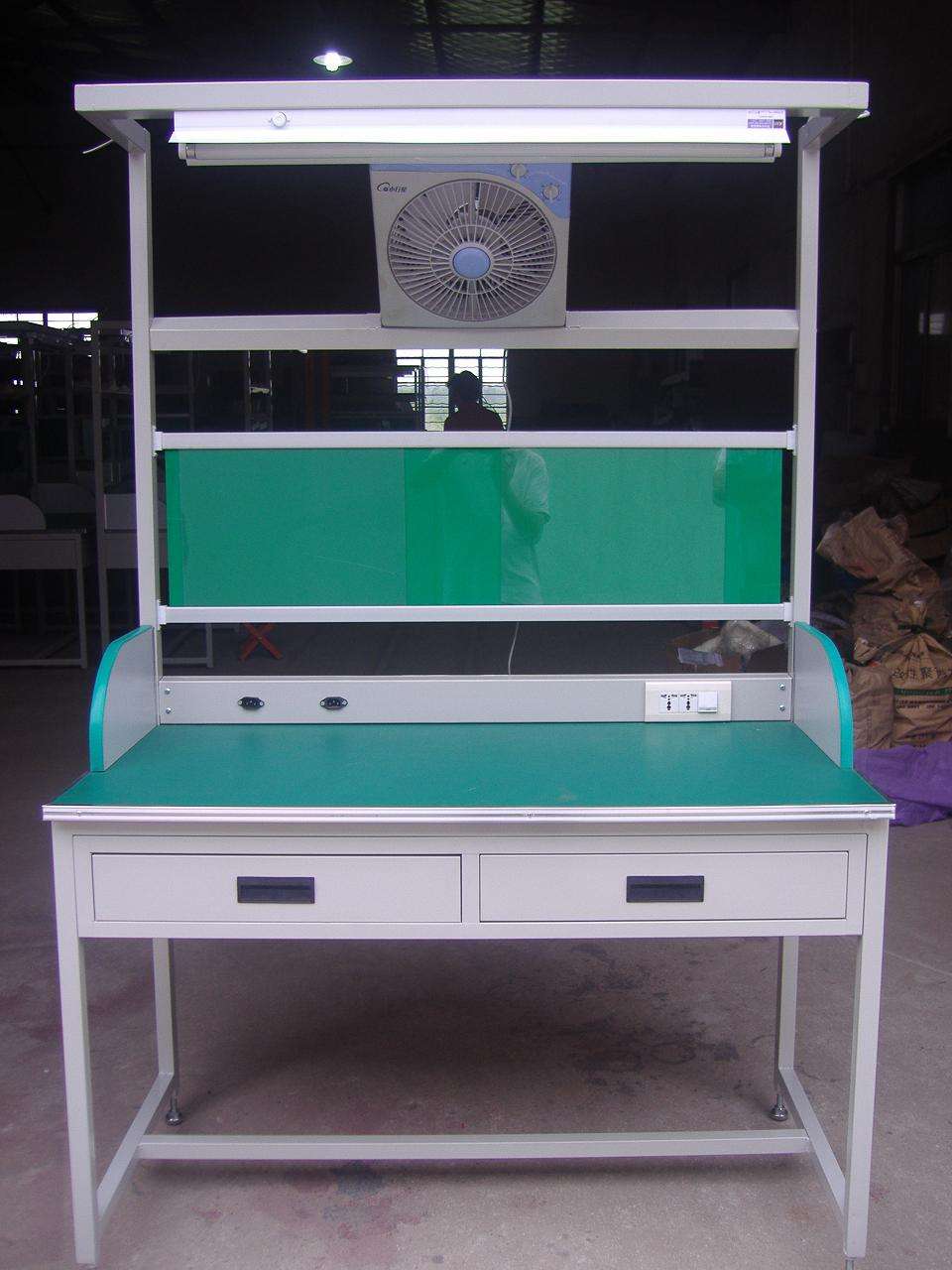 工作台定製，重型工作桌（zhuō）廠家